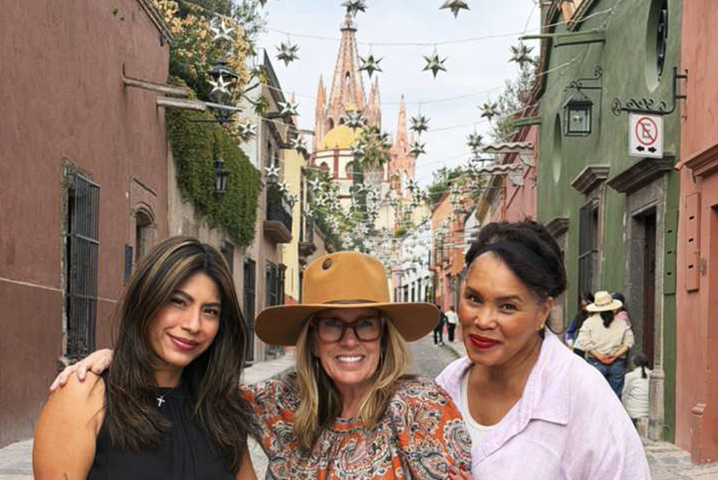 The Welcome Table: A New Way to Begin in San Miguel de Allende